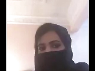 arab girl displaying boobies on web cam