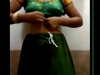 VID-20140201-PV0001-Sivakasi (IT) Tamil 20 yrs elder unmarried beautiful, scorching plus X-rated ungentlemanly Ms. Nandhini S. B.Sc., Chemistry, 2nd year stripping her saree in her home explore attending a af